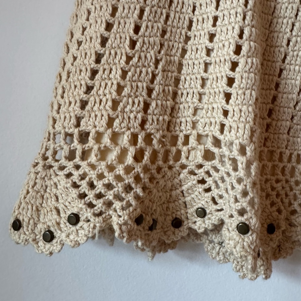 Soul Revival Crochet Size Large Pull On Tan Mini Skirt - Picture 3 of 7